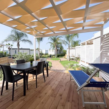 Le Palme Village แตร์ราชินา ภายนอก รูปภาพ